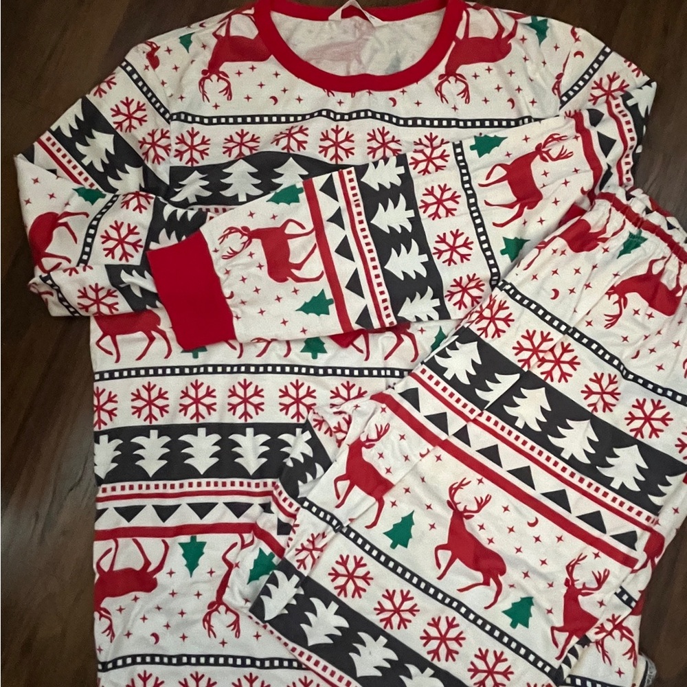 Men’s holiday pajama